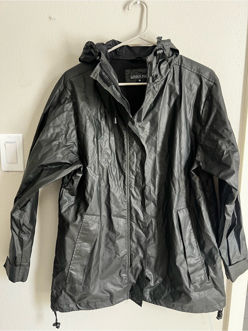 London Fog Women's size M Black Hooded Raincoat with Zip and Pockets